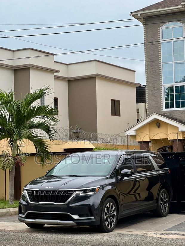Kia Carnival 2023 Gray