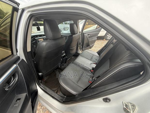 Toyota Corolla S 4dr Sedan (1.8L 4cyl CVT) 2015 Silver