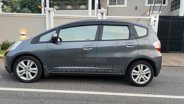 Honda Fit Automatic 2011 Gray