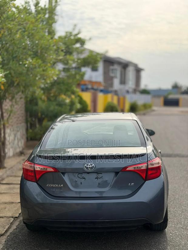 Toyota Corolla 2019 Gray