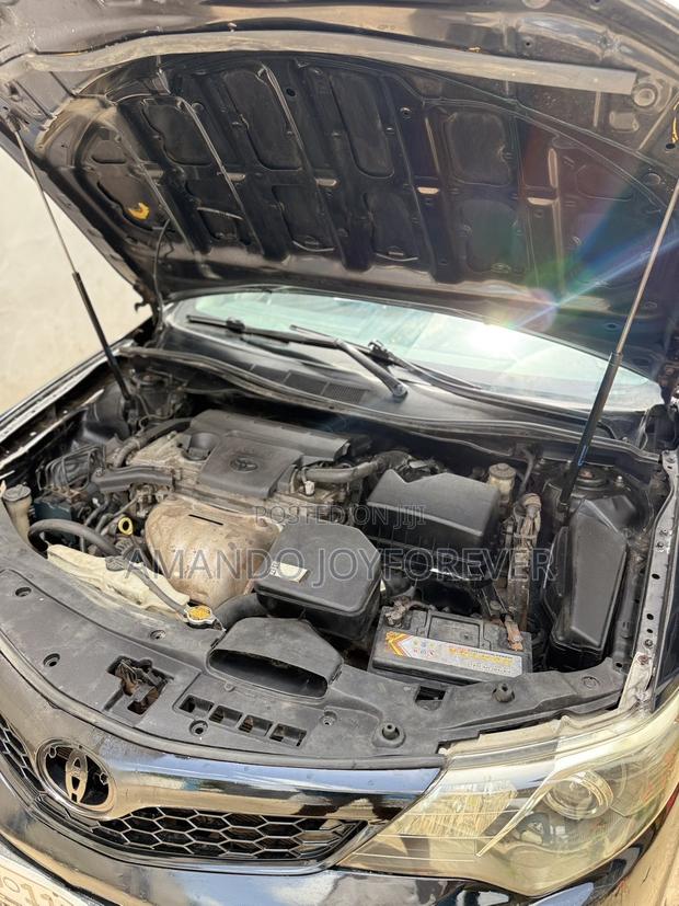 Toyota Camry SE 4dr Sedan (2.5L 4cyl 6A) 2014 Black