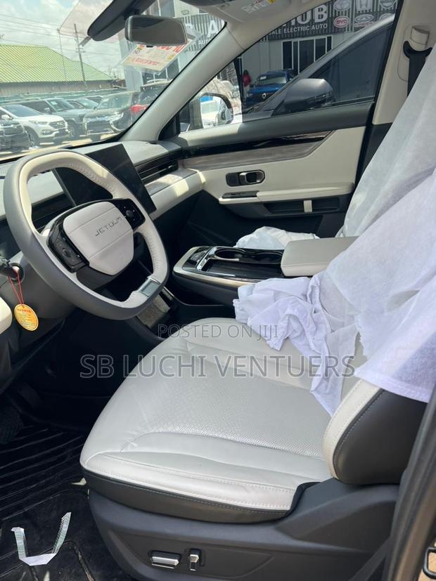 Jetour Dashing 1.6 Petrol FWD 2023 Black