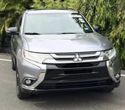 Mitsubishi Outlander LE FWD 2018 Silver for sale