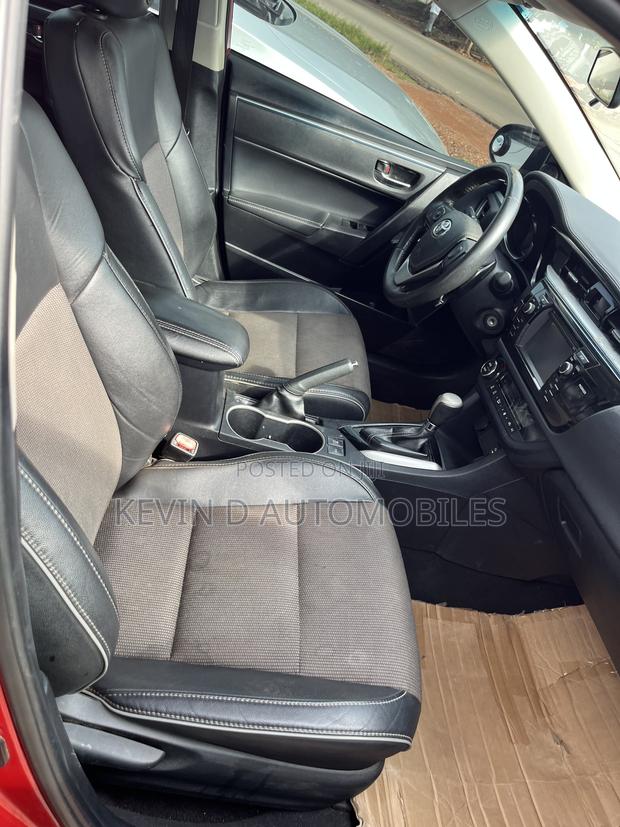 Toyota Corolla S 4dr Sedan (1.8L 4cyl CVT) 2016 Red