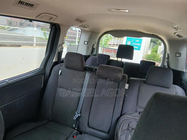 Toyota Voxy SV Premium 2014 Black