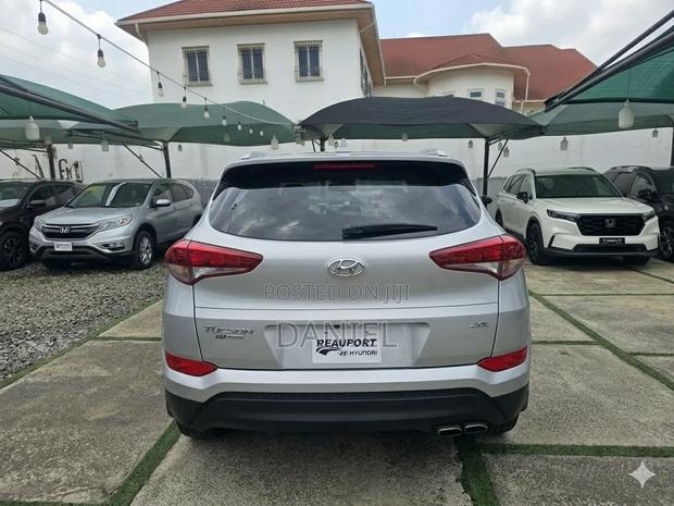 Hyundai Tucson Limited AWD 2018 Gray