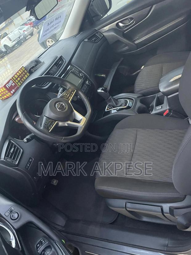 Nissan Rogue SV AWD 2019 Gray