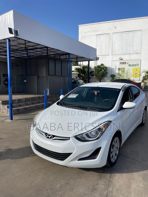 Hyundai Elantra 2016 White