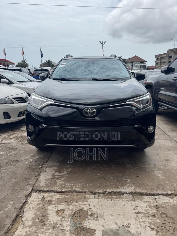 Toyota RAV4 Limited 4dr SUV (2.5L 4cyl 6A) 2018 Black