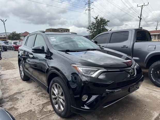 Toyota RAV4 Limited 4dr SUV (2.5L 4cyl 6A) 2018 Black