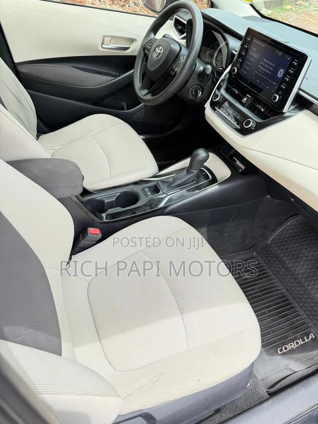 Toyota Corolla LE 2020 Black