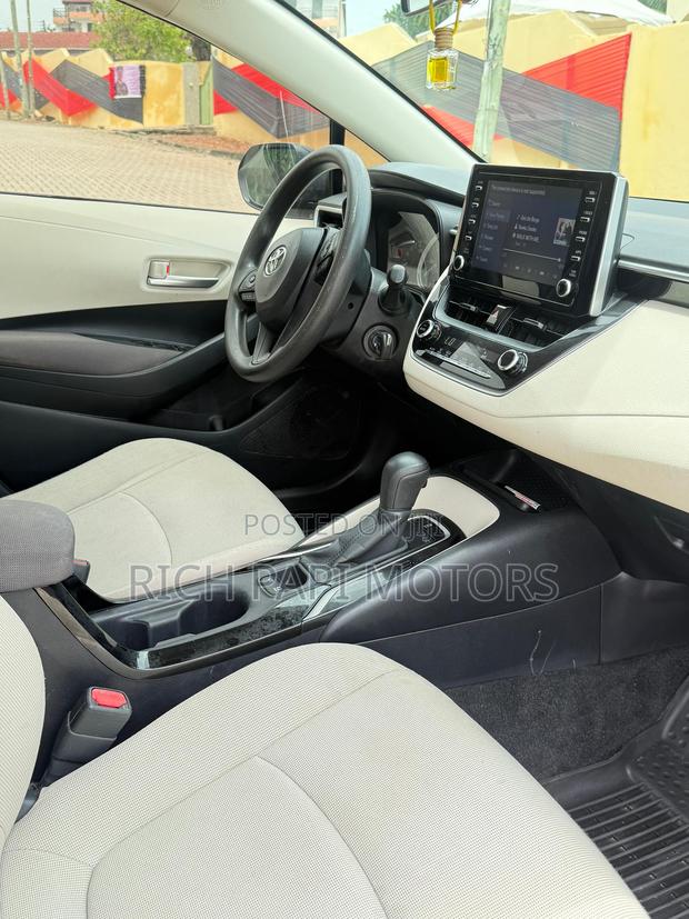 Toyota Corolla LE 2020 Black