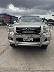 Toyota Hilux 2.7 VVT-i 4X4 SRX 2012 Gray for sale