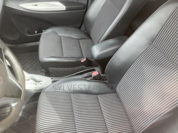 Toyota Yaris 2016 Red