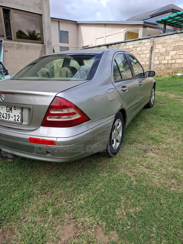 Mercedes-Benz C180 2003 Brown