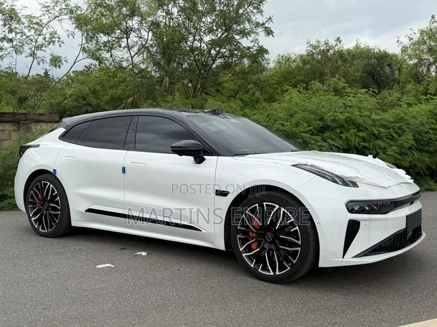 New Zeekr 001 WE 2024 White