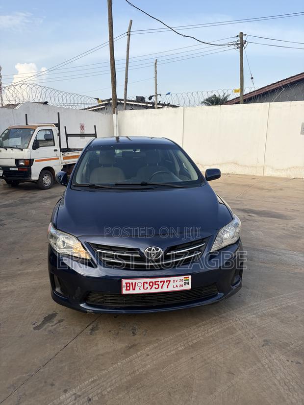 Toyota Corolla 2013 Blue