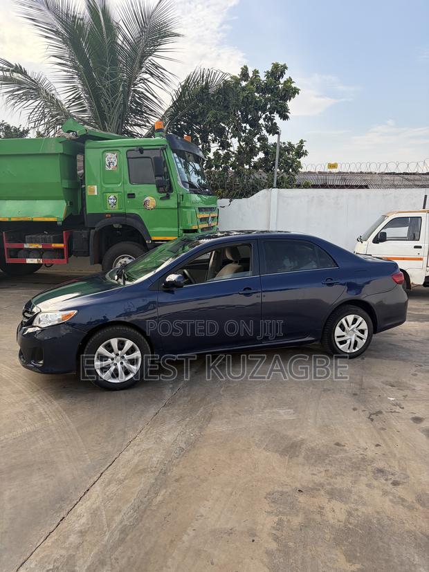 Toyota Corolla 2013 Blue