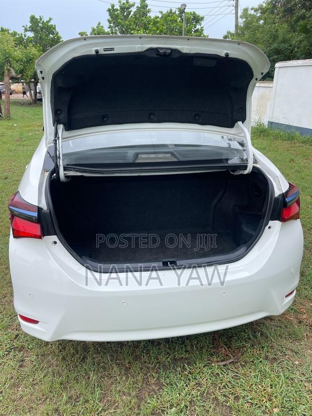 Toyota Corolla 2020 White