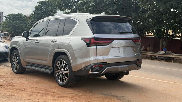 Lexus LX 600 2024 Gray