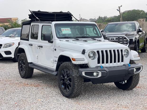 Jeep Wrangler Sahara 4 Door 4x4 2023 White