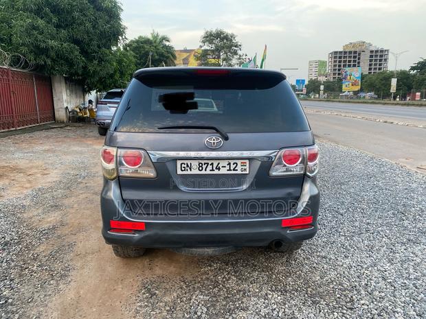 Toyota Fortuner 2.7 AWD 2012 Blue
