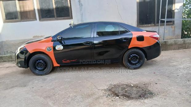 Toyota Corolla 2014 Black