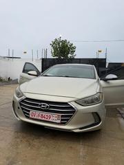 Hyundai Elantra SE Sedan FWD (2.0L 4cyl 6M) 2017 Gold for sale
