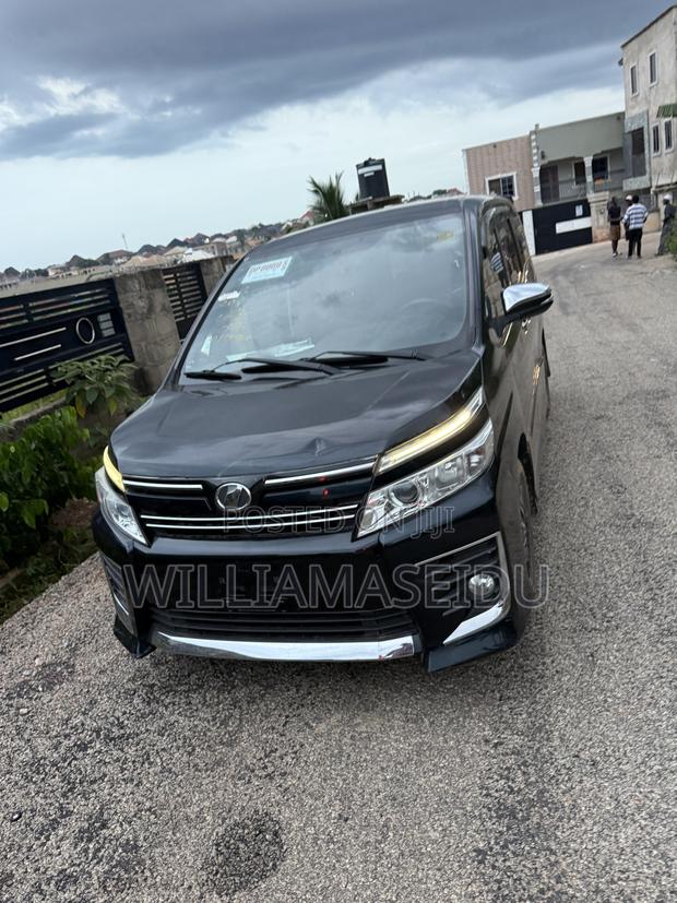 Toyota Voxy 2015 Teal