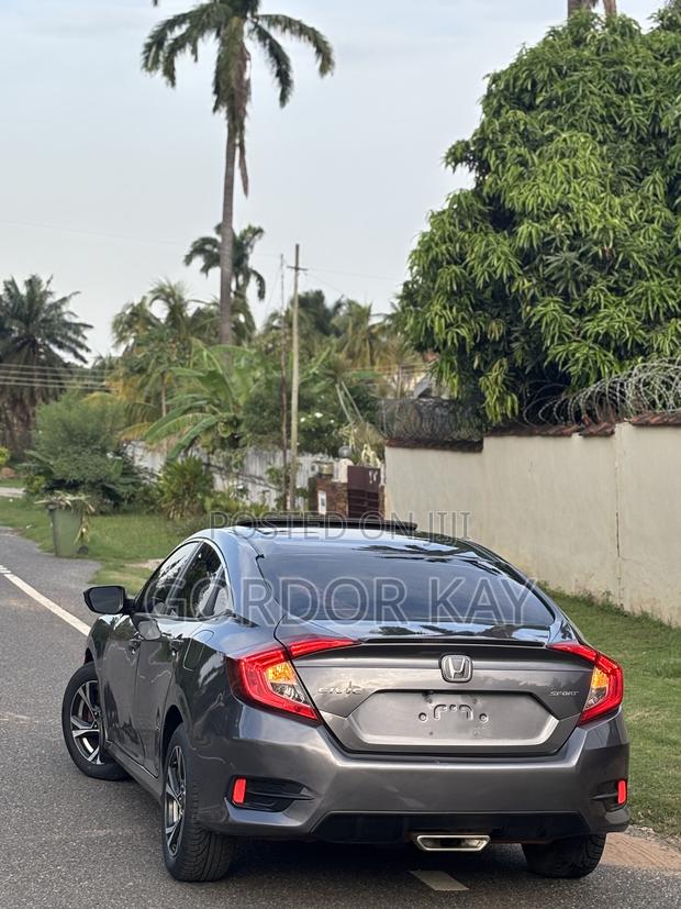 Honda Civic 2019 Gray