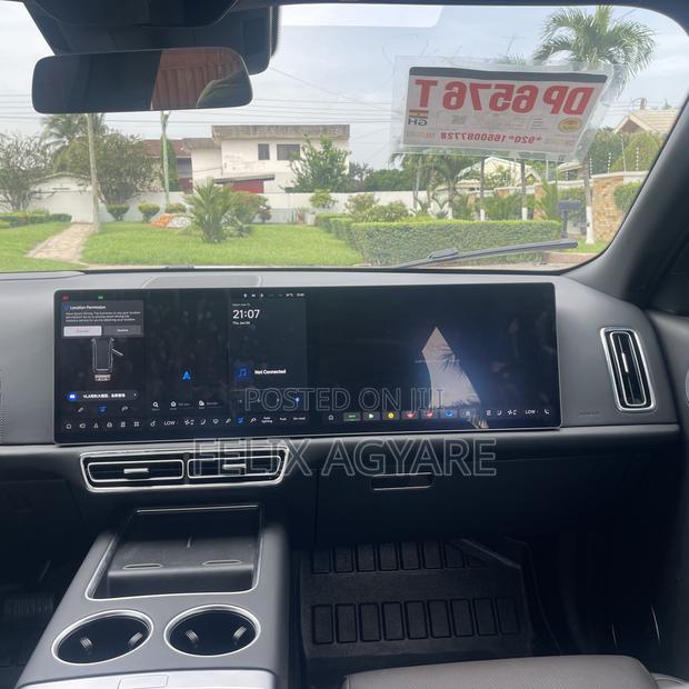 Li Auto L9 1.5 Hybrid AWD 2022 Silver