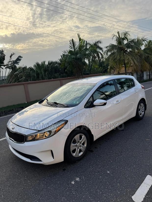 Kia Forte EX Sedan 2017 White