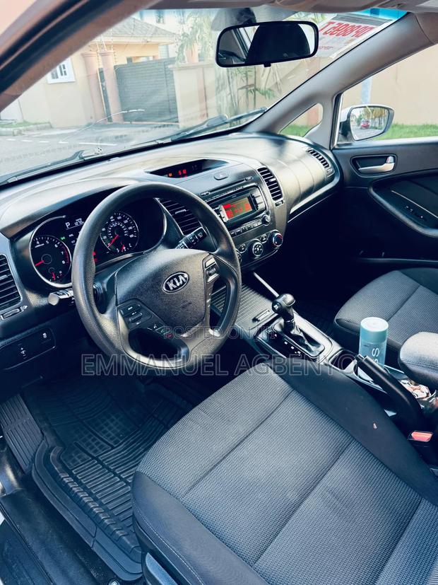 Kia Forte EX Sedan 2017 White