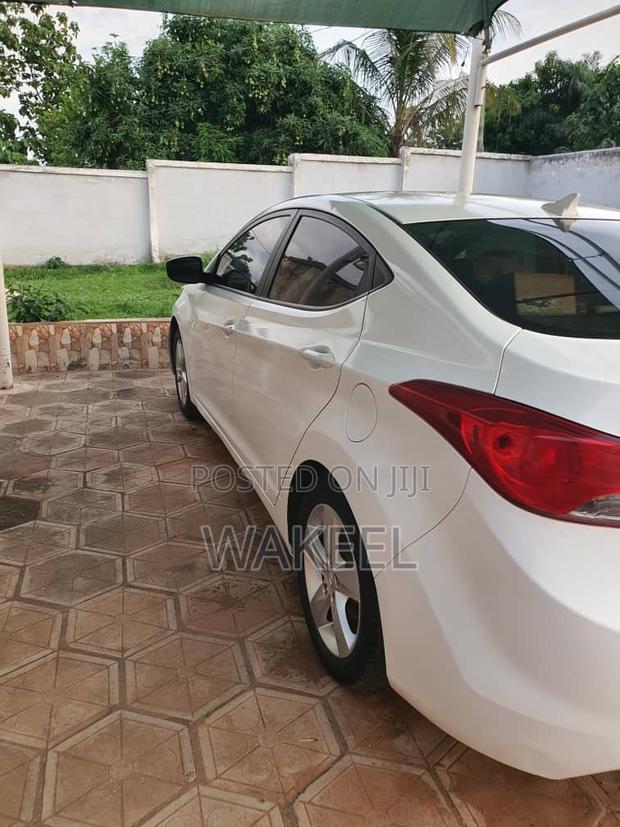 Hyundai Elantra GLS Sedan FWD (1.8L 4cyl 6A) 2013 White