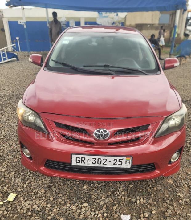 Toyota Corolla S 4dr Sedan (1.8L 4cyl 4A) 2013 Red