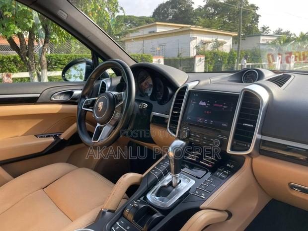 Porsche Cayenne S AWD 2018 Black