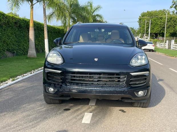 Porsche Cayenne S AWD 2018 Black