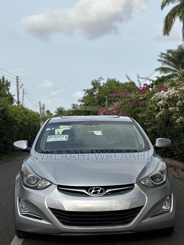 Hyundai Elantra Limited 4dr Sedan (1.8L 4cyl 6A) 2015 Silver