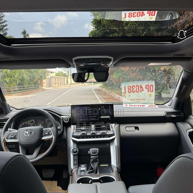 Toyota Land Cruiser 2024 Gray