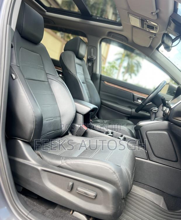 Honda CR-V Touring AWD 2019 Gray