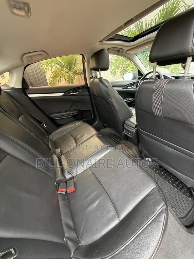 Honda Civic Touring Sedan 2019 Black