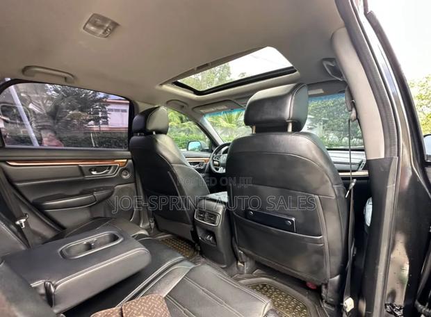 Honda CR-V Touring 4dr SUV AWD (1.5L 4cyl CVT) 2017 Black
