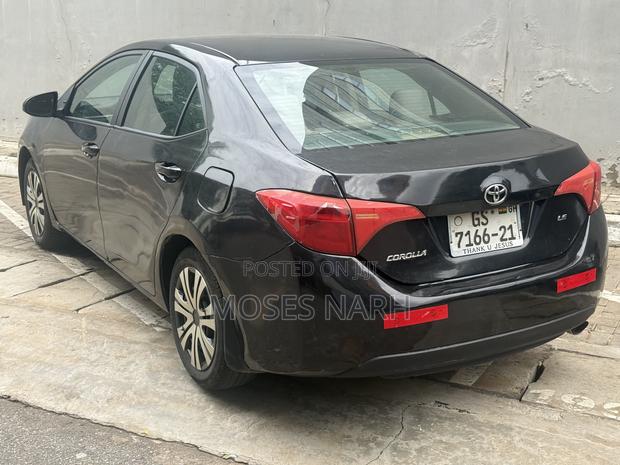 Toyota Corolla LE 4dr Sedan (1.8L 4cyl CVT) 2016 Black