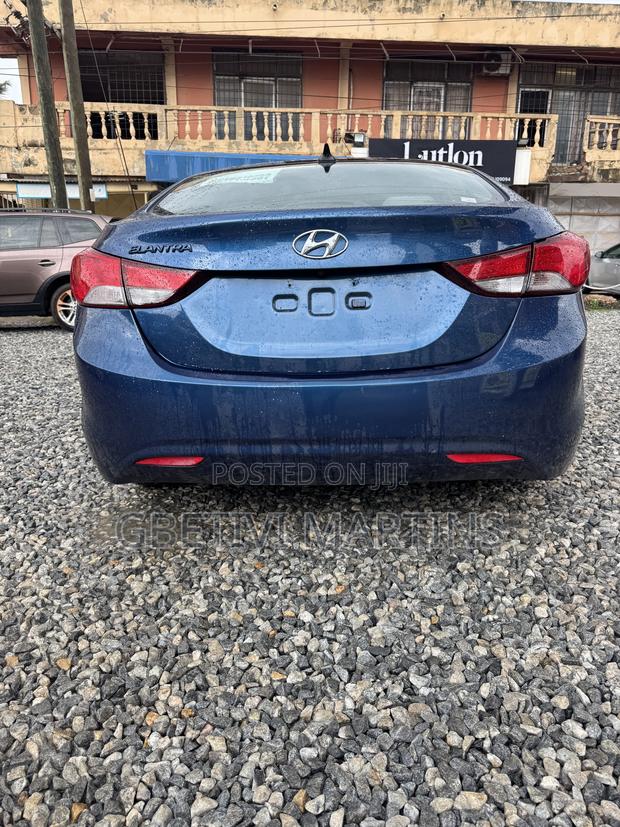 Hyundai Elantra 2016 Blue