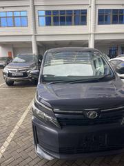 Toyota Voxy 2015 Purple for sale