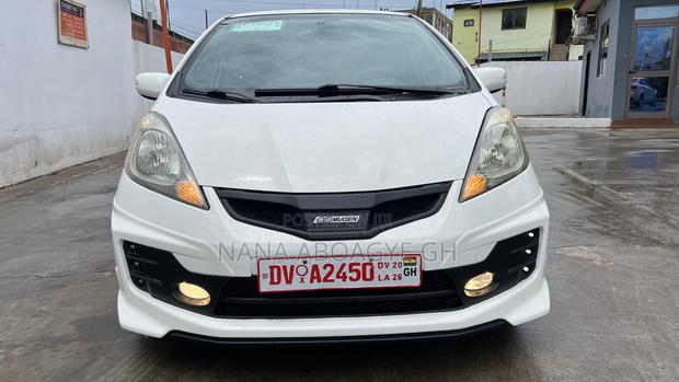 Honda Fit Automatic 2011 White