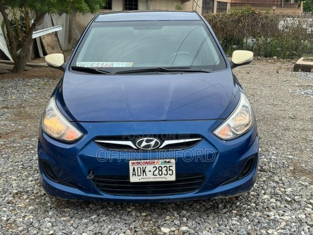 Hyundai Accent SE Sedan 2016 Blue