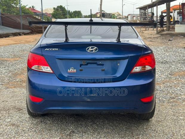 Hyundai Accent SE Sedan 2016 Blue