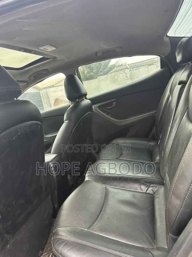 Hyundai Elantra Limited Sedan FWD (1.8L 4cyl 6A) 2013 Silver