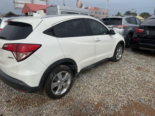 Honda HR-V 4dr SUV (1.5L 4cyl CVT) 2016 White